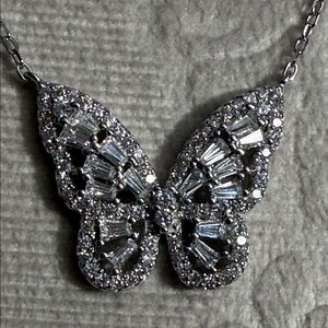 STERLING SILVER NEW ADJUSTABLE Elegant Silver Butterfly Pendant Necklace